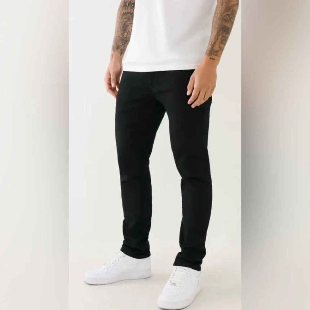 NWT-True Religion Men’s Black RICKY RELAXED STRAIGHT JEAN 29x32